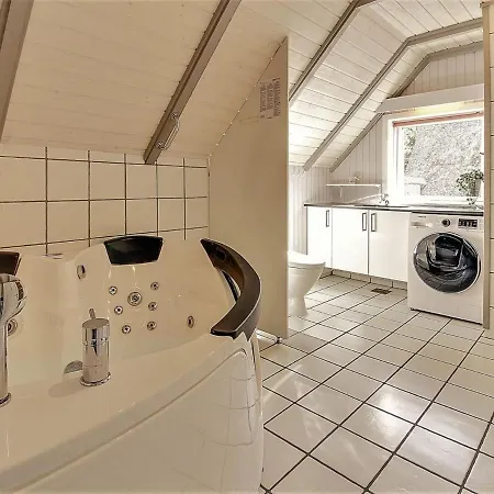 Markus - 3-1km From The Sea In Western Jutland By Interhome Vakantiehuis Vesterhede
